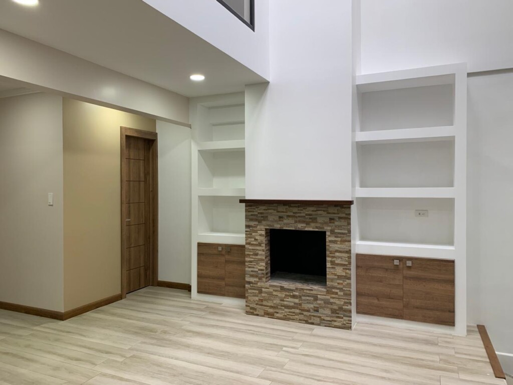 CASA EN VENTA EN BAÑOS SECTOR HUIZHIL