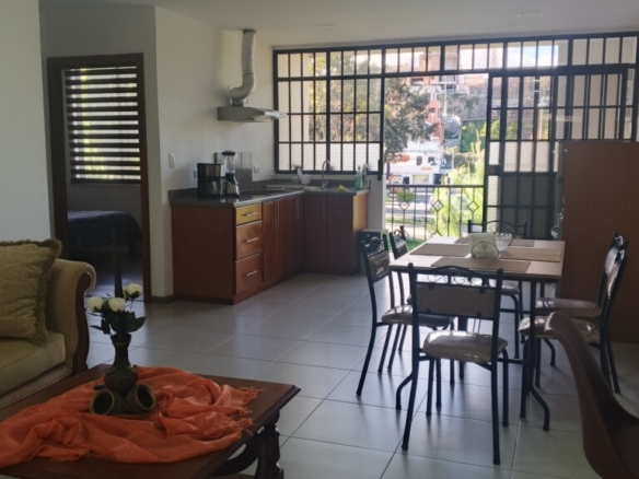 SE RENTA DEPARTAMENTO CON VISTA AL RIO EN CUENCA