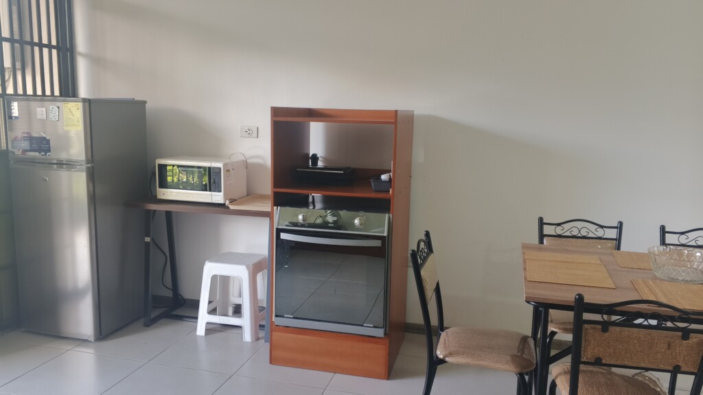 SE RENTA DEPARTAMENTO CON VISTA AL RIO EN CUENCA