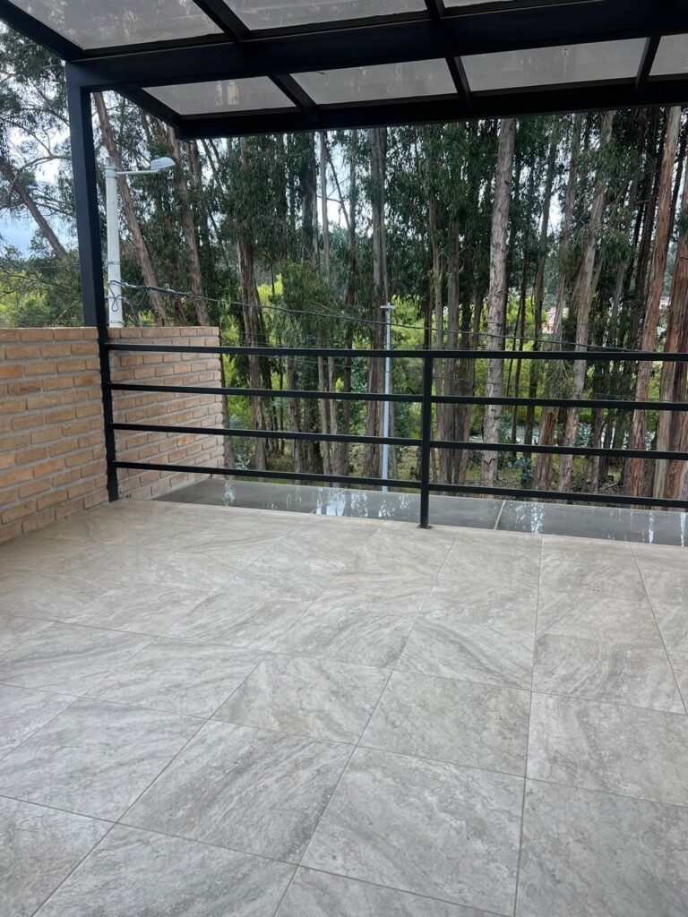 CASA DE VENTA EN CUENCA CASA GRANDE DE VENTA EN CUENCA FUERA DE CONDOMINIO