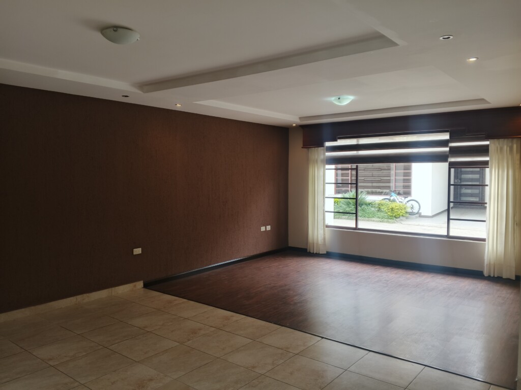 CASA USADA EN RICAURTE