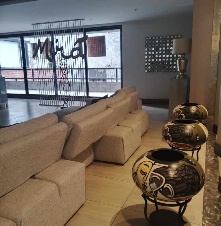 ELEGANTE SUITE EN CUENCA