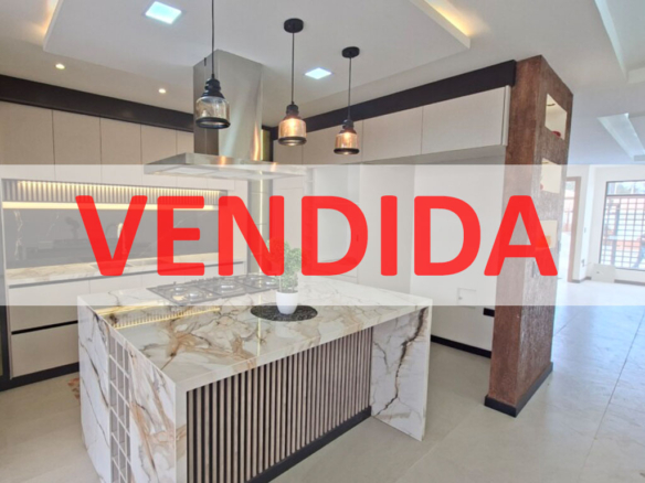 CASA DE LUJO VENDIDA EN RICAURTE